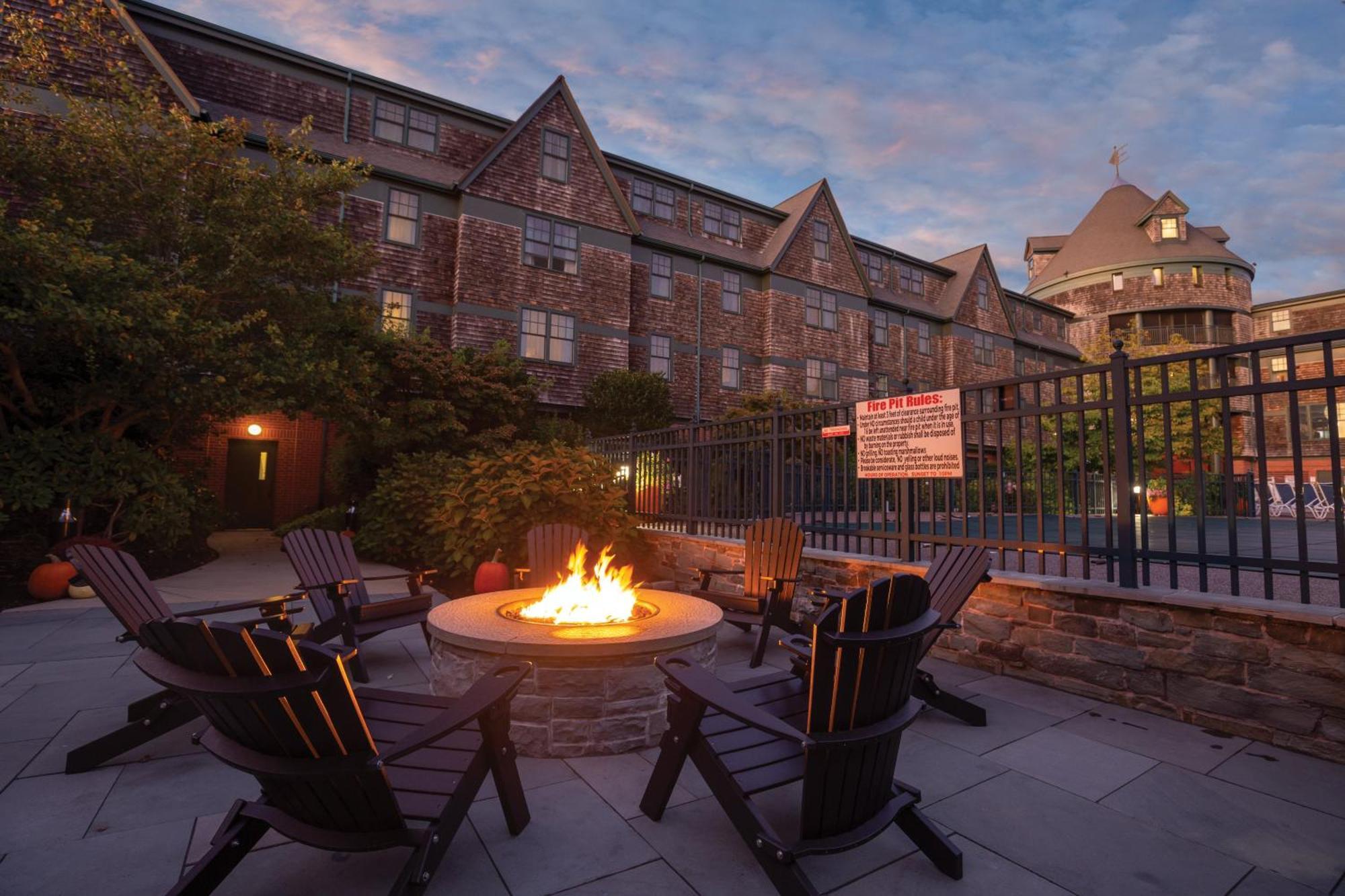 Club Wyndham Long Wharf Hotel Newport Buitenkant foto