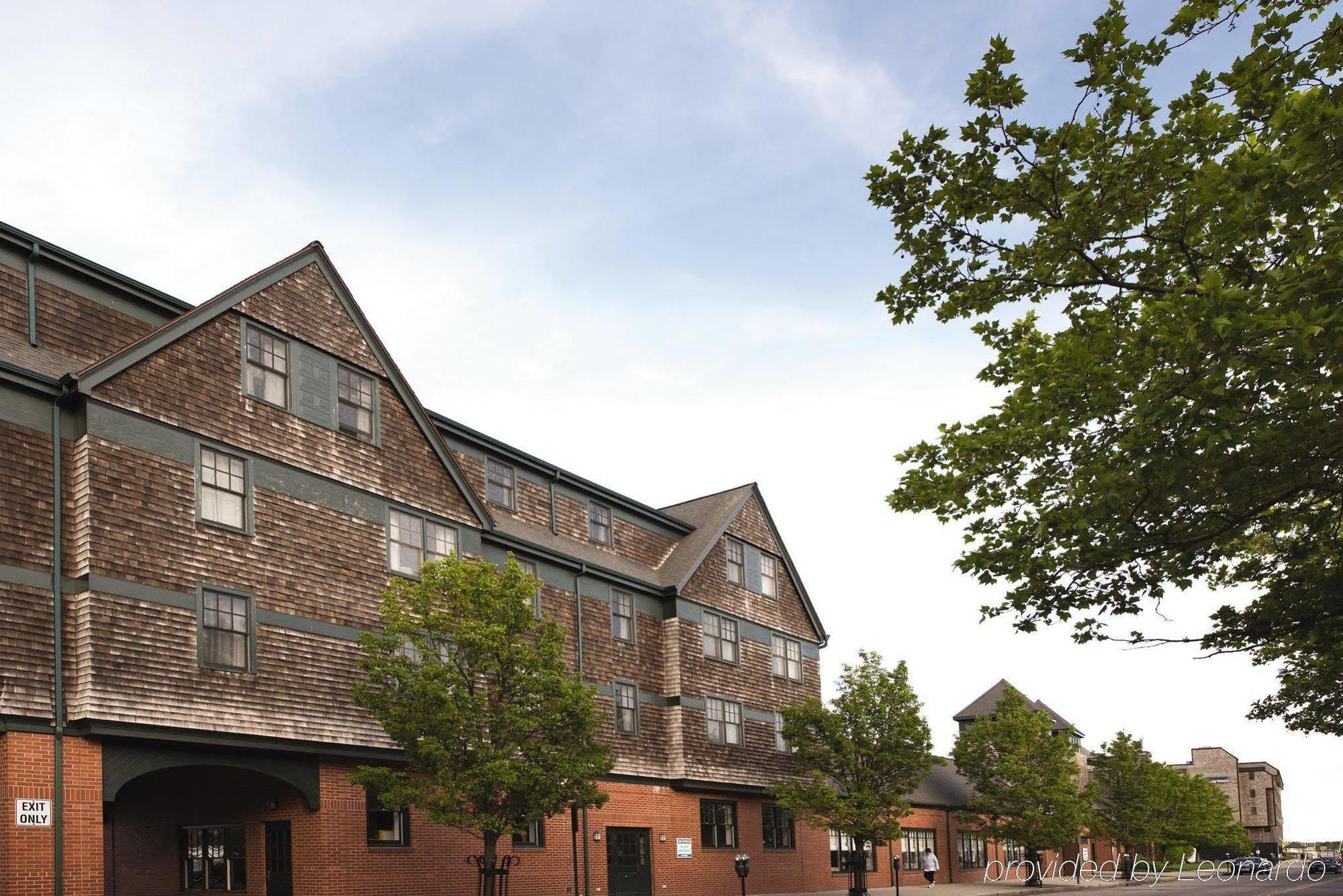 Club Wyndham Long Wharf Hotel Newport Buitenkant foto